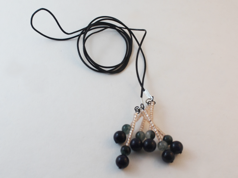the completed tassel necklace