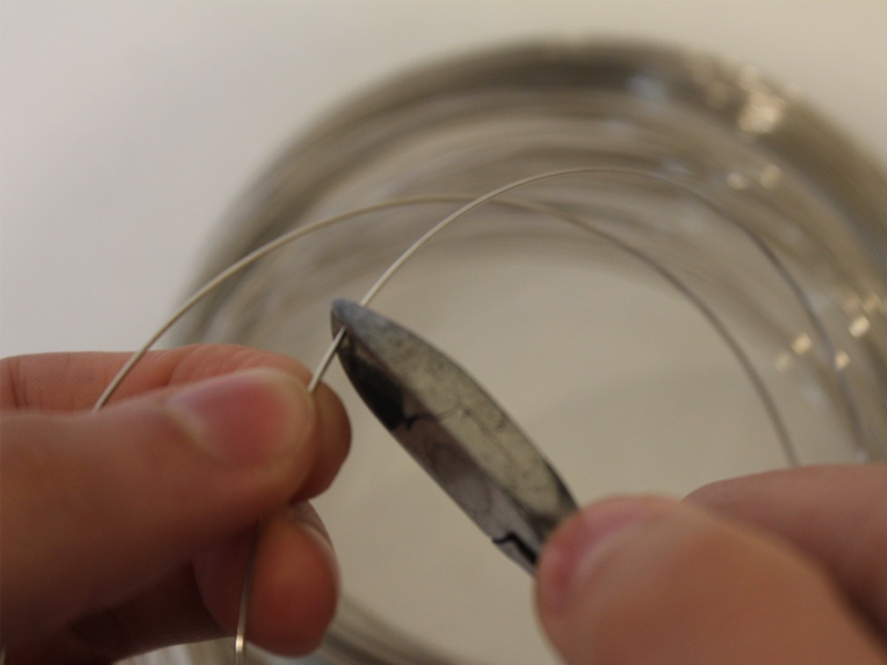 cutting-memory-wire