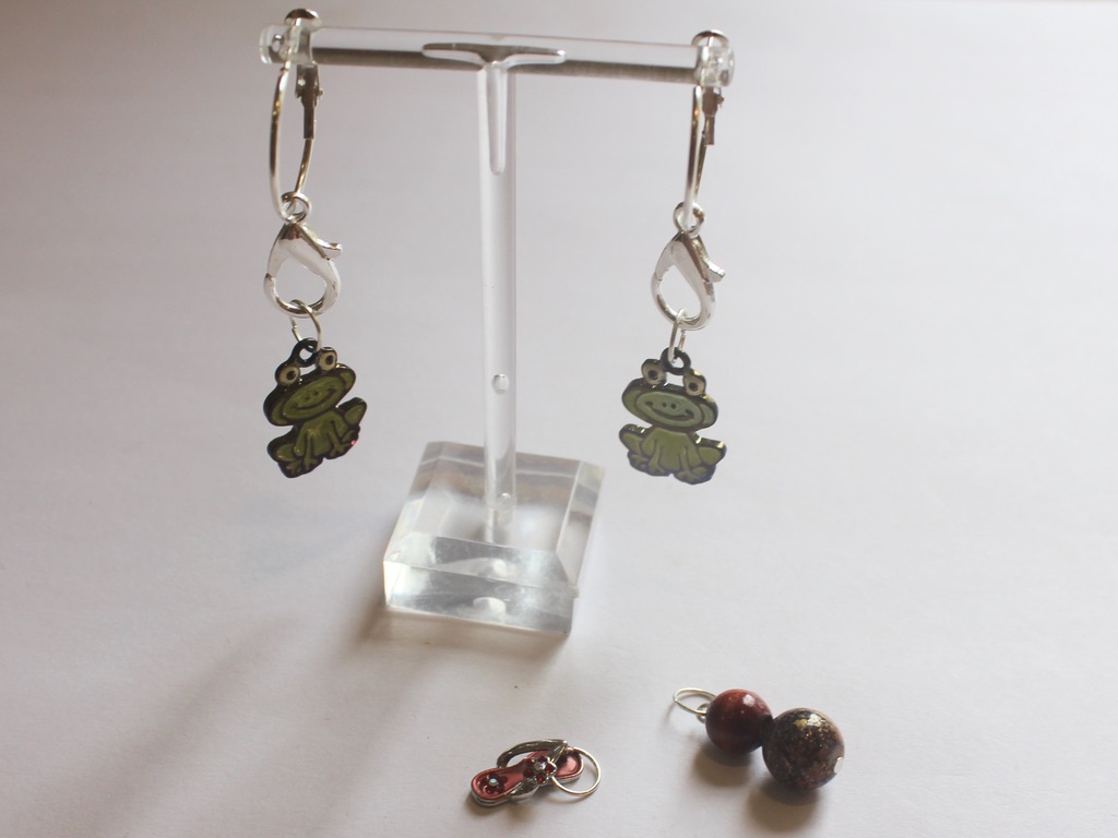 charms swapped, frog charms attached to hoop earrings